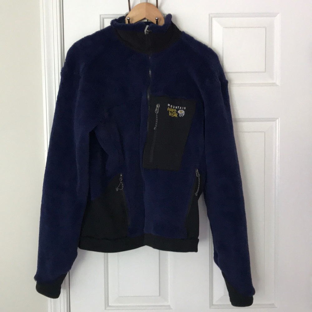 Mountain Hardwear men’s blue fleece.